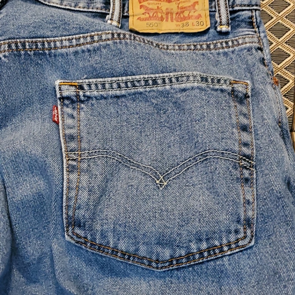 Levi's Relaxed Fit 550 jeans